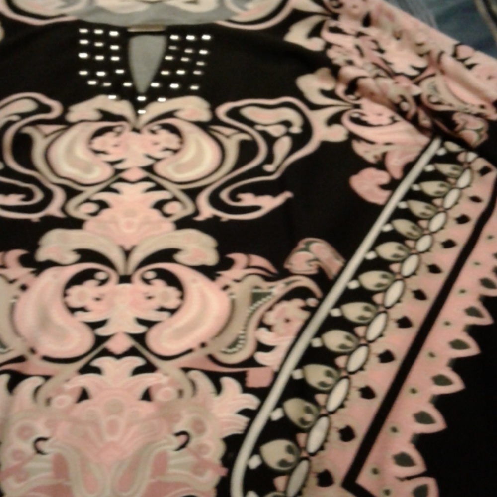 Dress/Womens - Picture 4 of 4